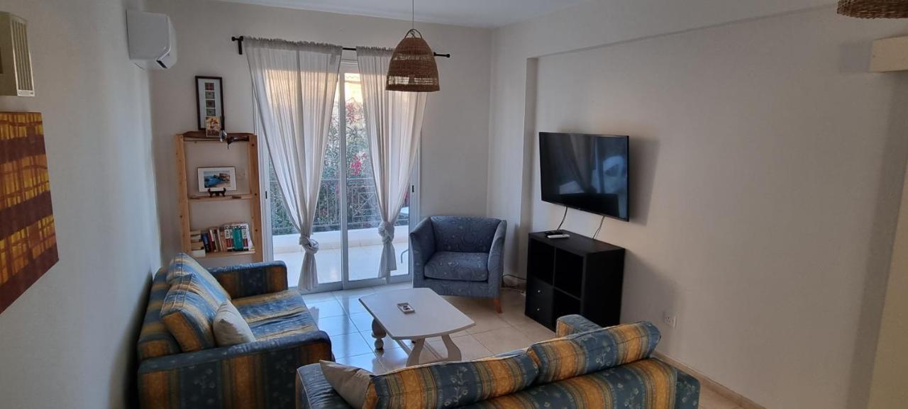 Ancient Paphos - Cozy Place Next To The Sea, Marina, Historical Sites, Buses, Mall, And Market ภายนอก รูปภาพ